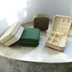 Perrine et Antoinette Boîtes À Bijoux^BOITE À BIJOUX P&A | + de couleurs